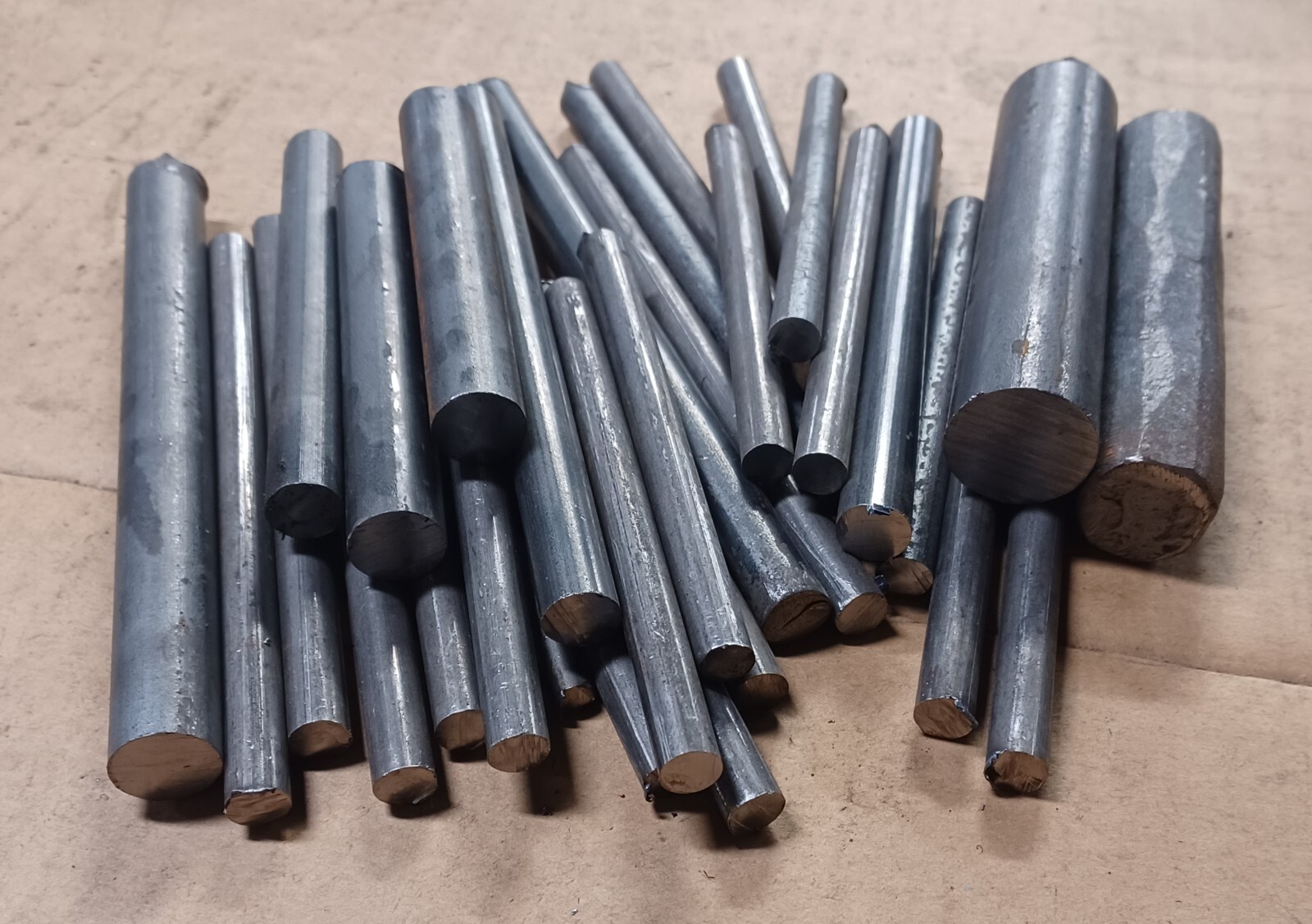 6+ # STEEL 1″ 3/4″ 1/2″ 3/8″ 1/4″ Blacksmith iron solid round bar metal stock
