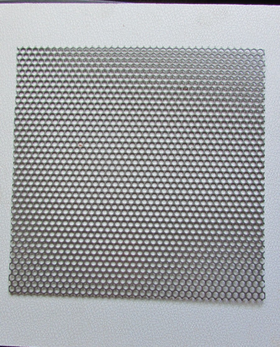 1/4″ HOLES–16 GA.-(0598)-304 STAINLESS PERFORATED SHEET- 11″ X 12″