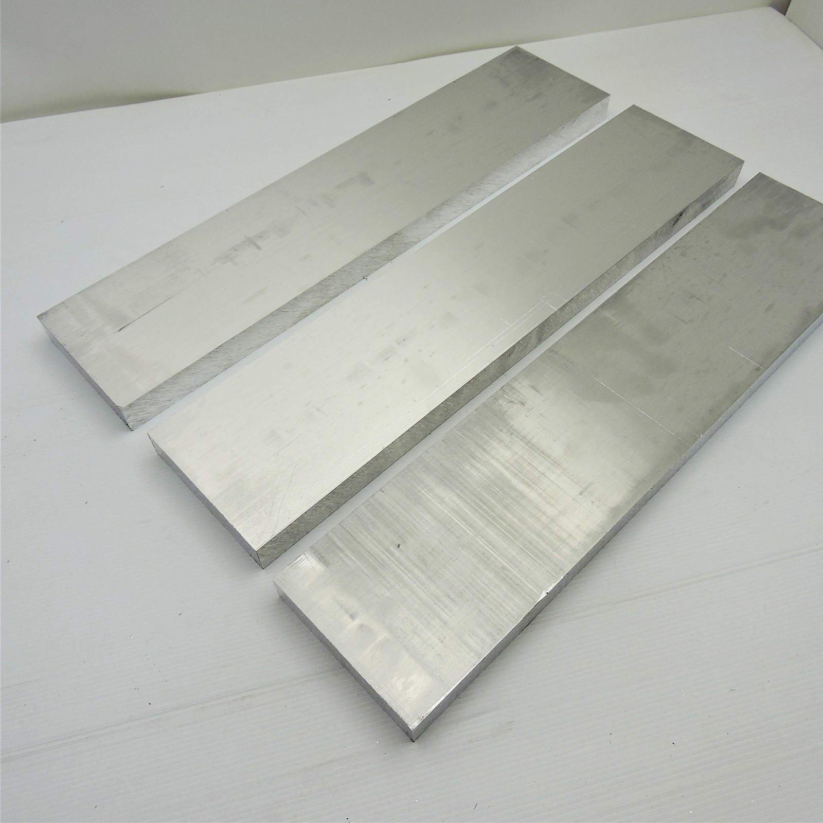 .875″ thick 7/8 Aluminum 6061 PLATE 3.5″ x 13.5″ Long QTY 3 sku 208935