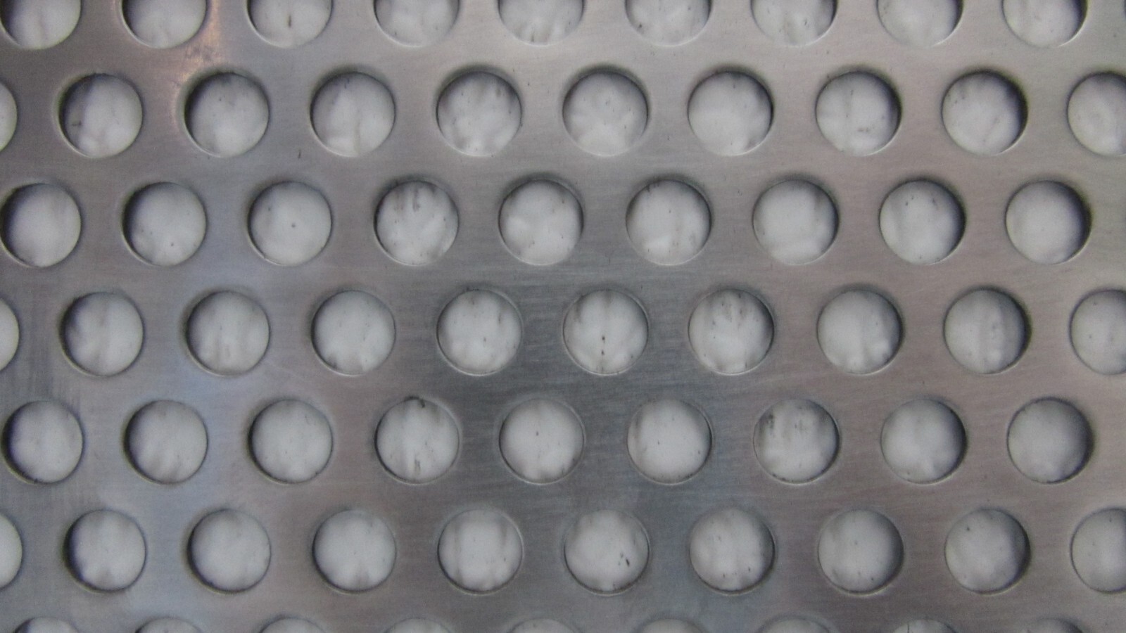 1/4″ HOLE 0N 3/8 CENTERS 18 GAUGE 304 STAINLESS STEEL PERFORATED 12″ X 24″