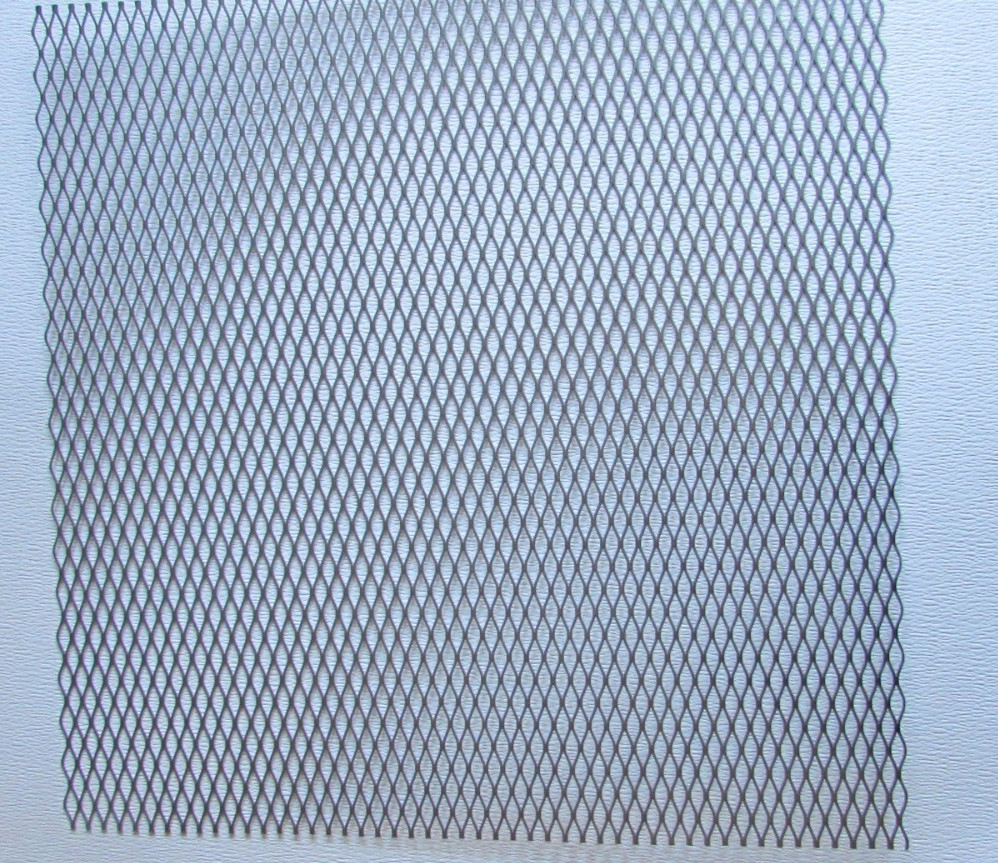 1/2 X #16 304 STAINLESS STEEL FLATTENED EXPANDED METAL—–24″ X 24″