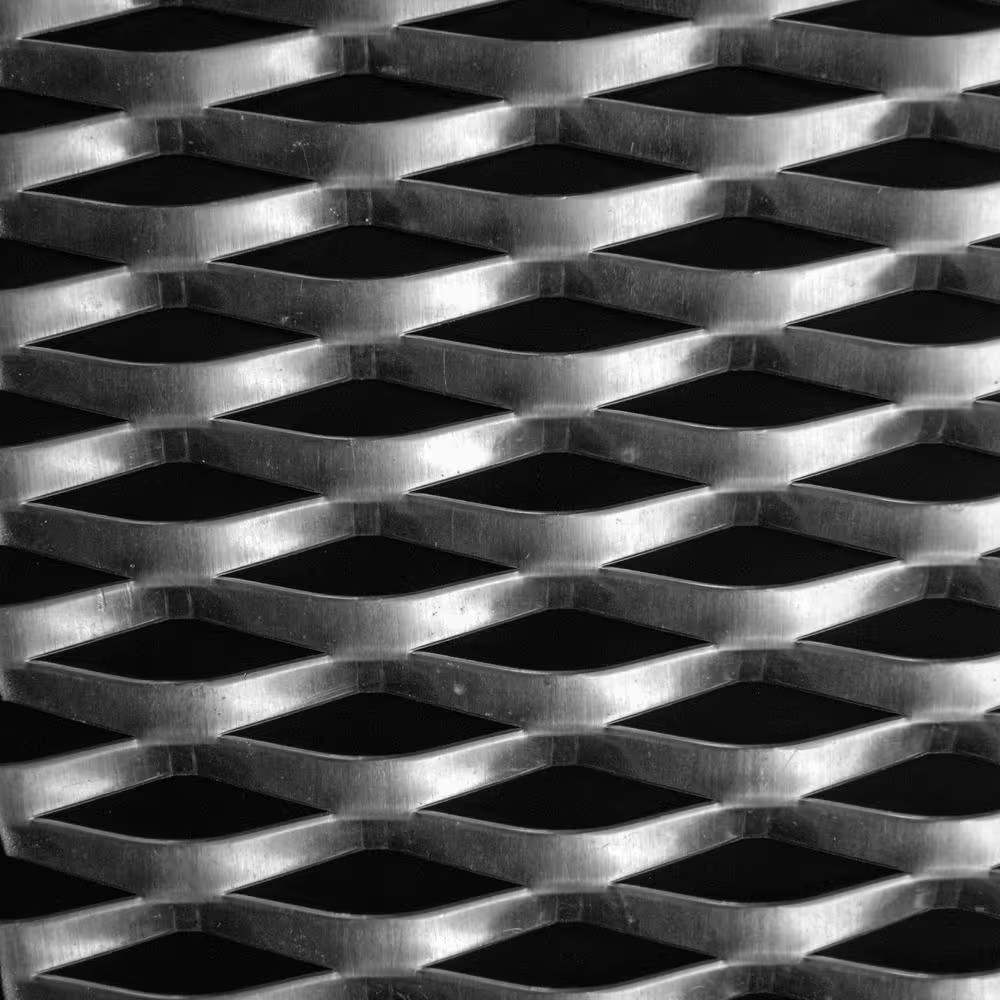 24 In. X 24 In. – 18 Gauge Plain Steel Expanded Metal – 3/4 In. O/C Spacing Free