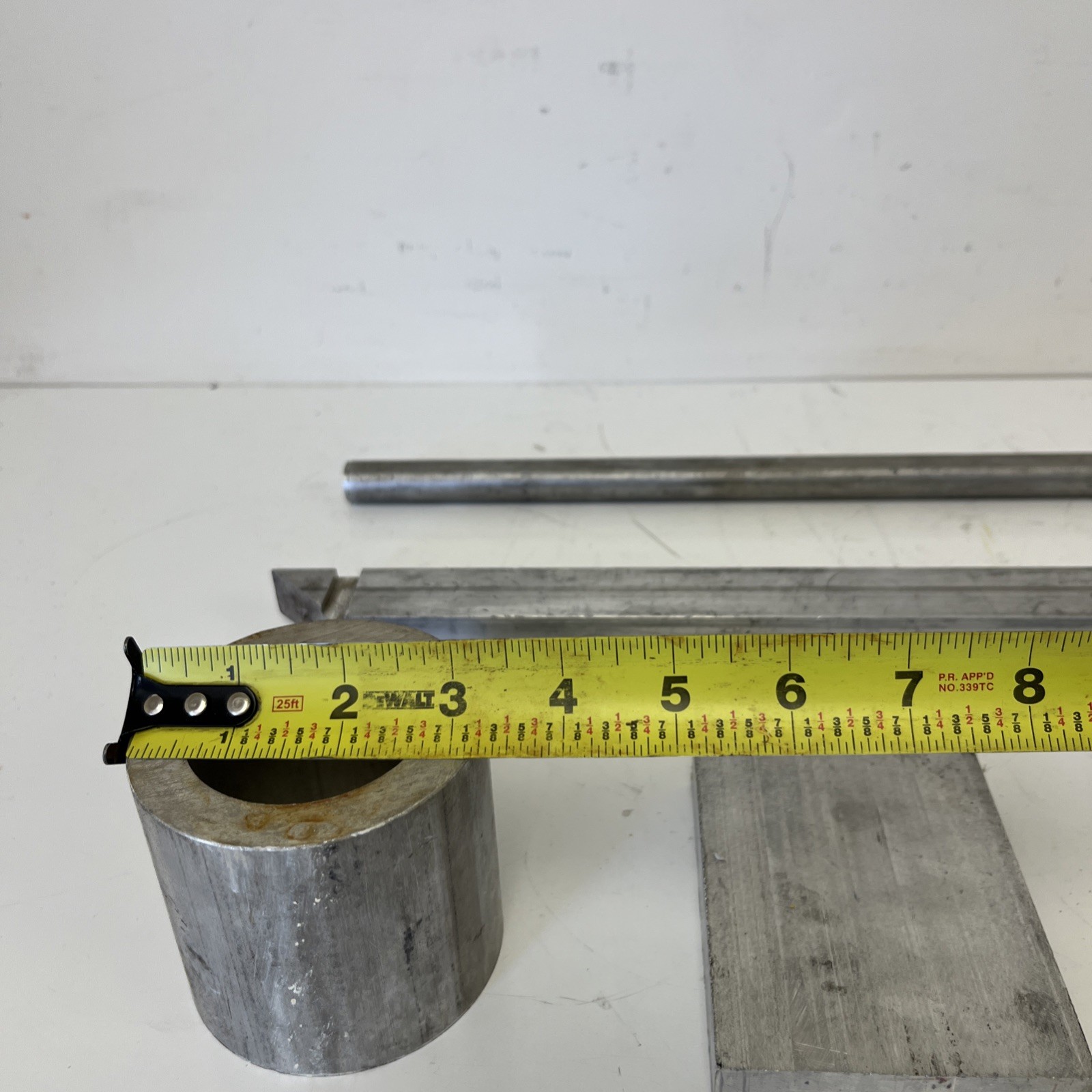 (6) Piece Aluminum Remnant Lot. See Pics .3/4” Down To 1/4”