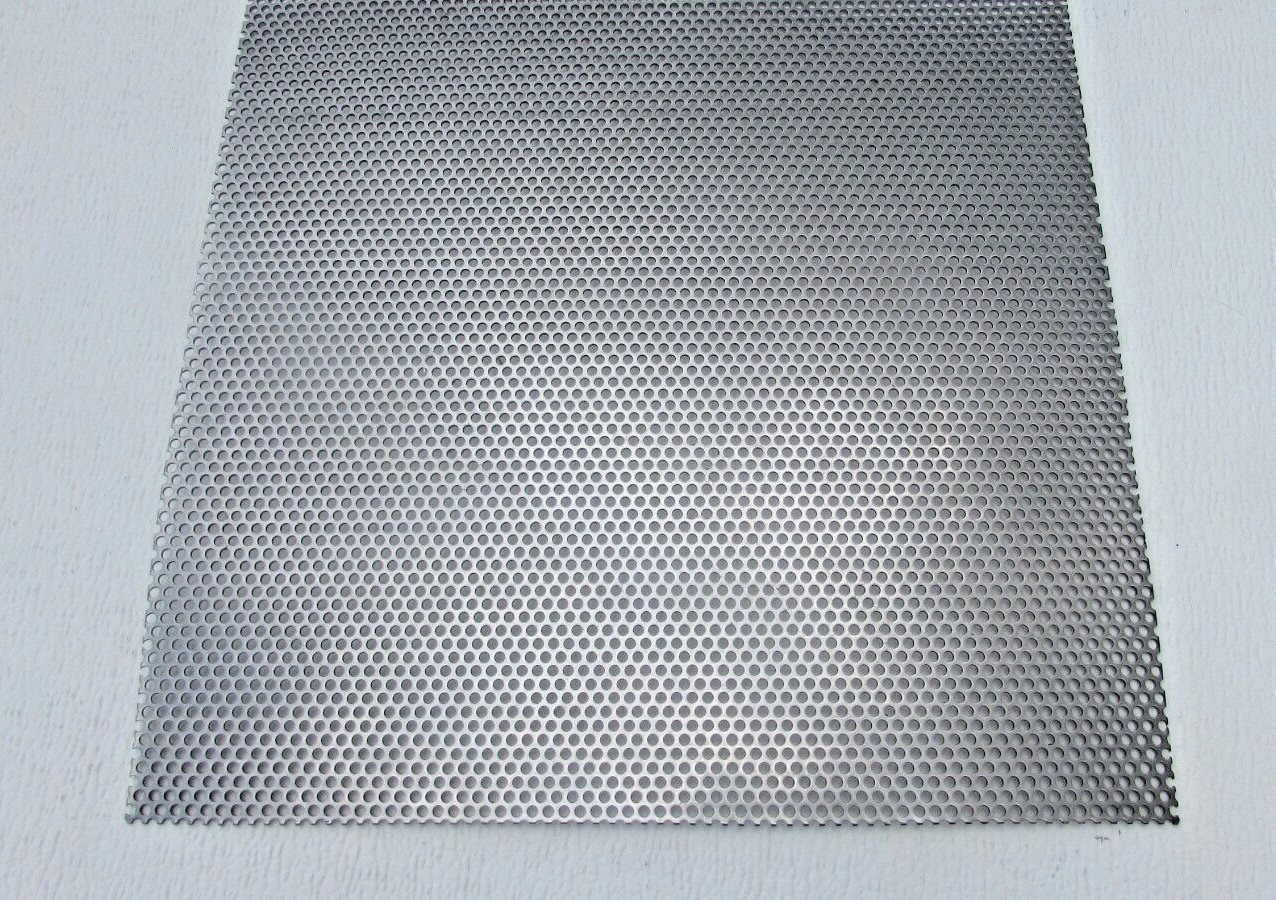 1/8″ HOLES-18 GAUGE– 304 STAINLESS STEEL PERFORATED SHEET –12″ X 12″