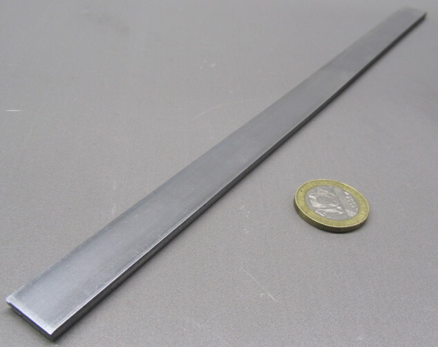 1018 Steel Bar, 1/8″ Thick x 5/8″ Wide x 12″ Length, 6 Pcs