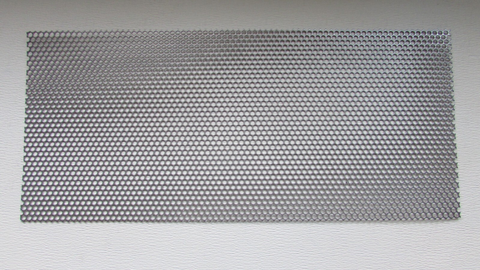 1/4″ HOLES 16 GAUGE 304 STAINLESS STEEL PERFORATED SHEET–10-3/4″ X 24″