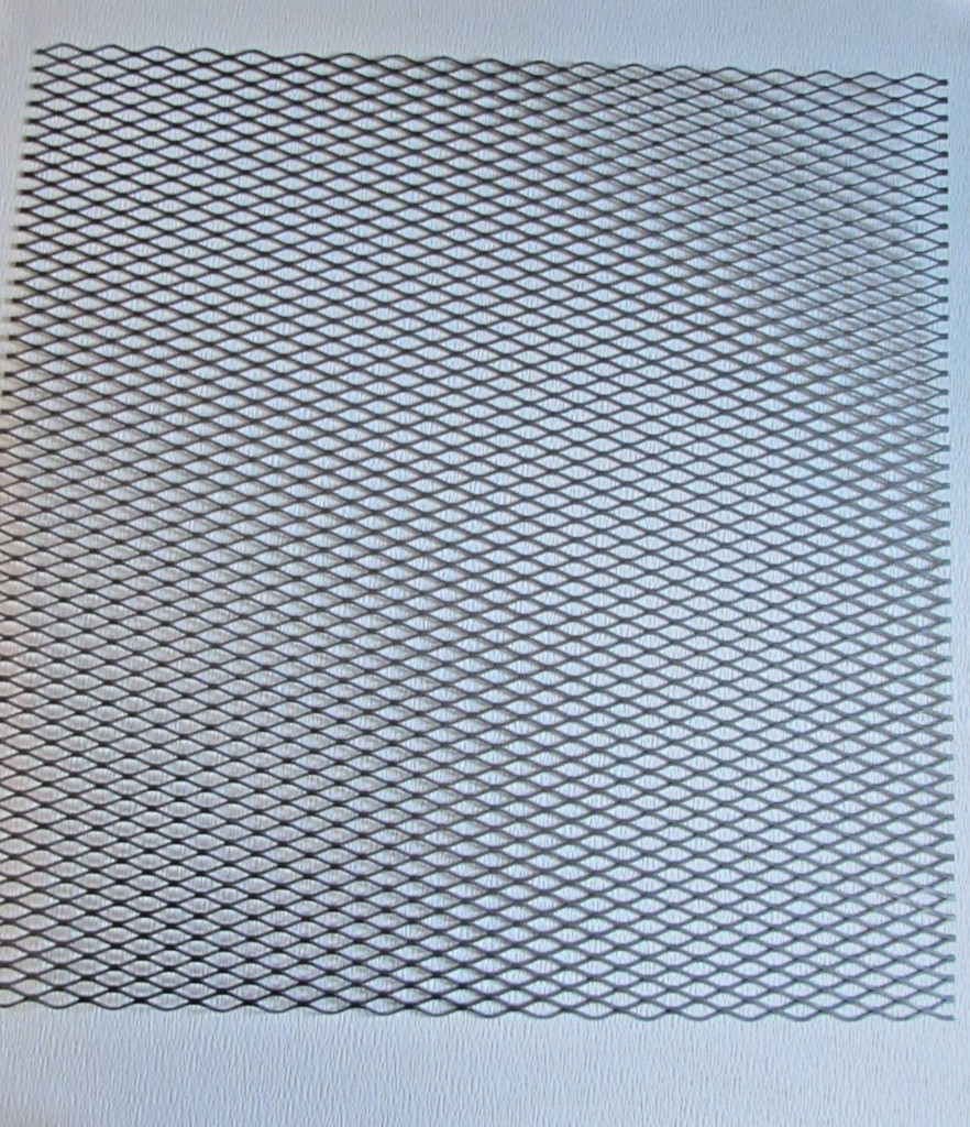 1/2 X #16 304 STAINLESS STEEL FLATTENED EXPANDED METAL—–24″ X 24″