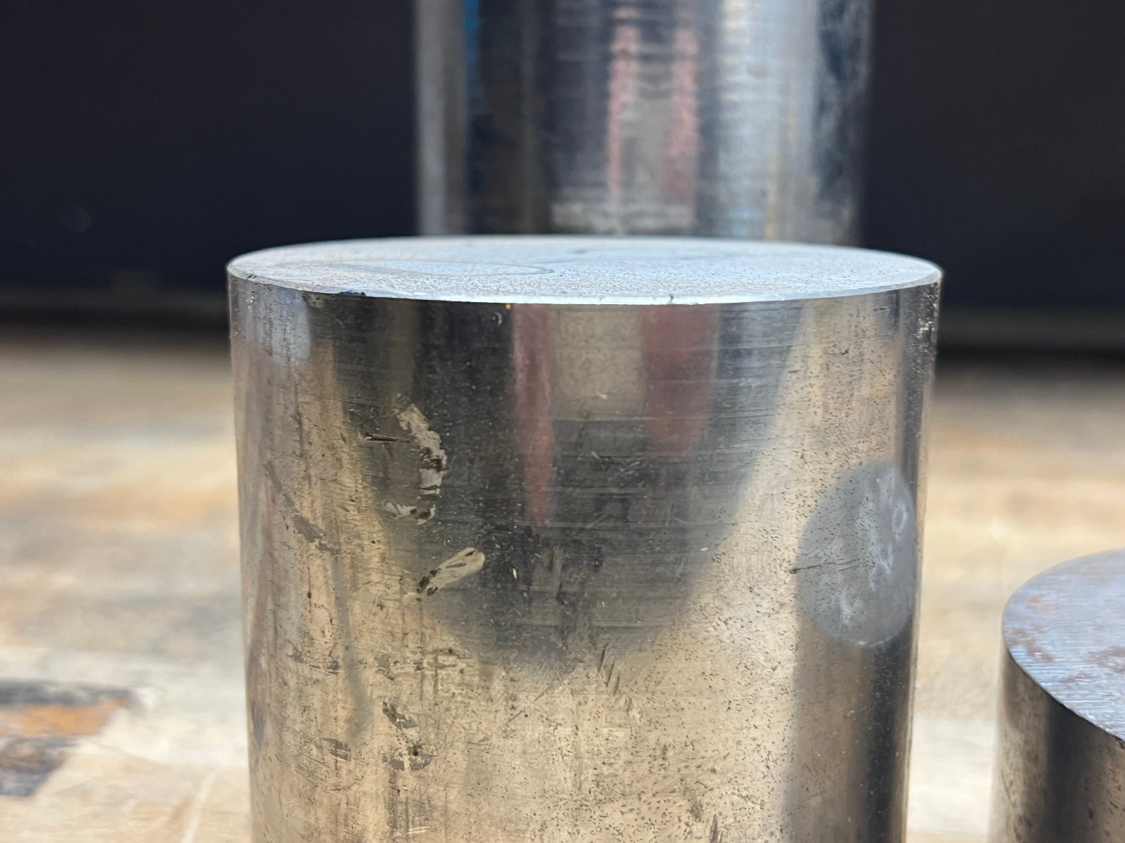 D2 Tool steel Round bar cut off lot 3.5″ 3.75″ 4″ – 42.9 lbs air hardening
