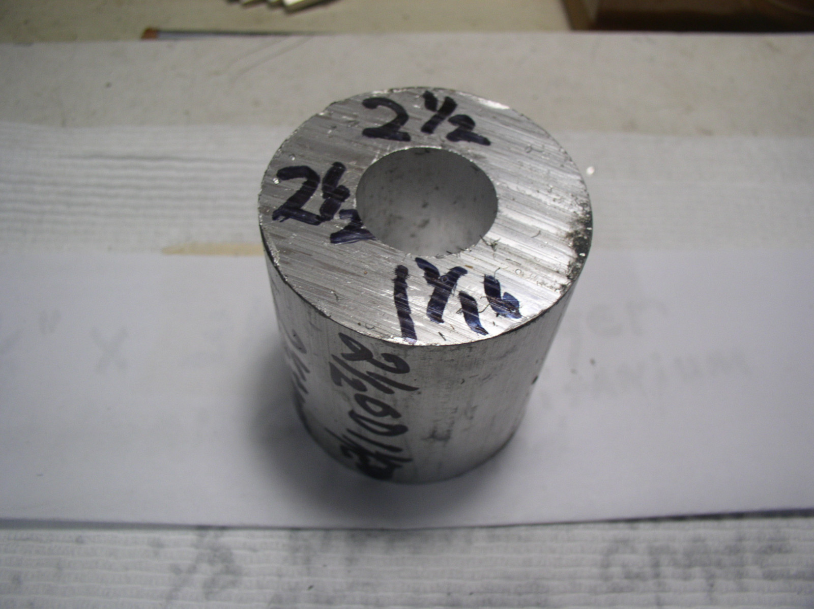 ALUMINUM TUBEING (SPACERS) 1 PCs. 2 1/2″ X 1 1/16″ ID (6061 ) 2 1/2 “+LONG