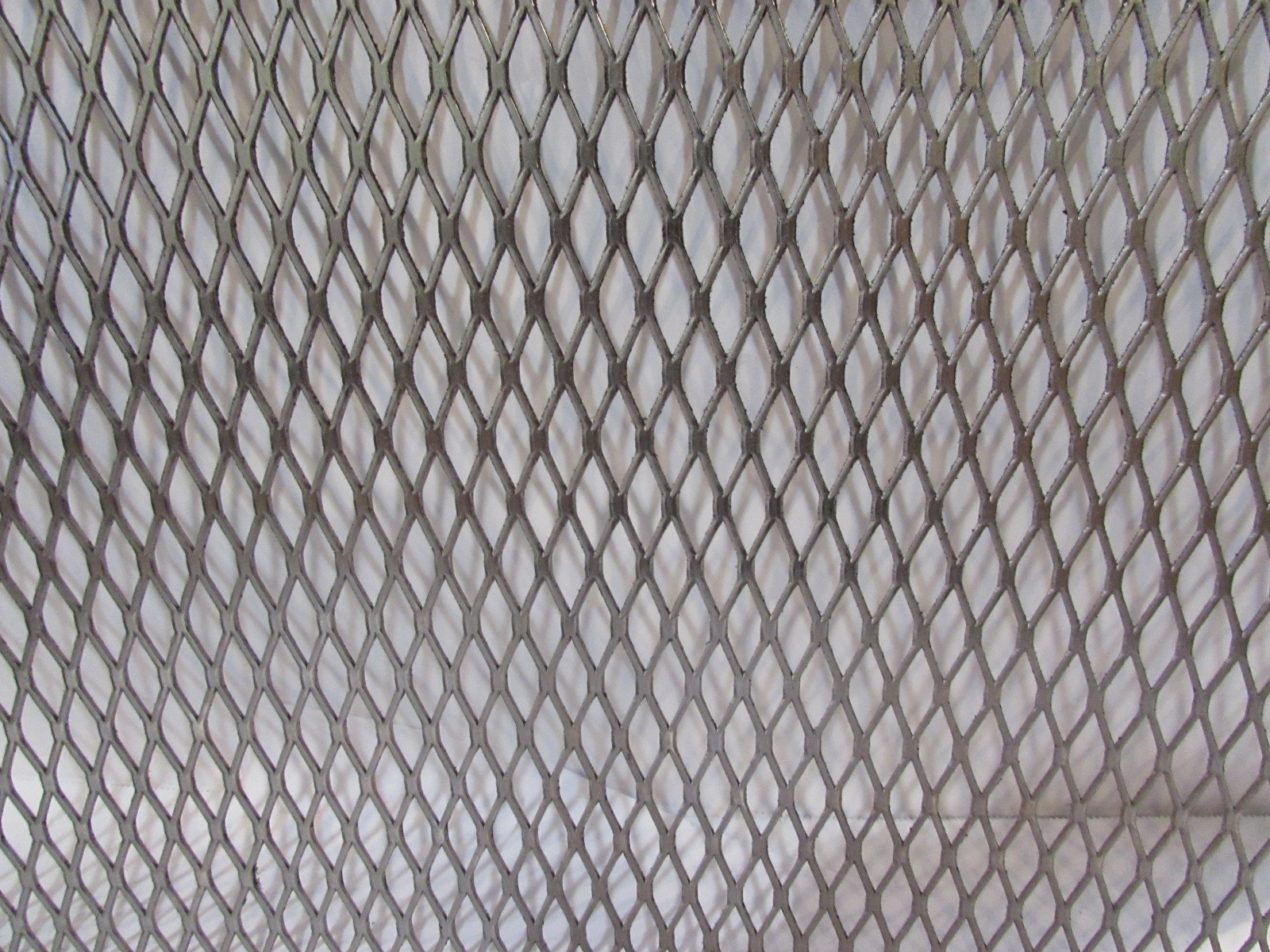 ==1/2 #13 HEAVY DUTY 304 STAINLESS FLATTENED EXPANDED METAL–12″ X 18″=