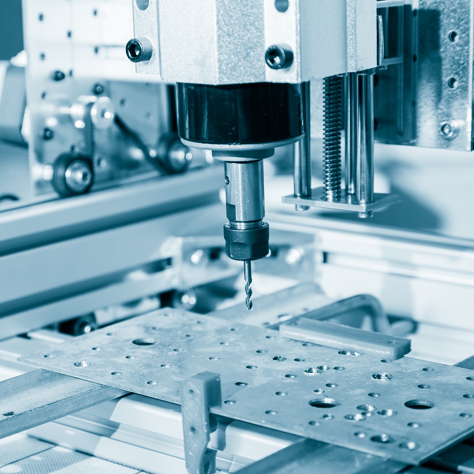 Square Aluminum Flat Bar 1-1/4″ Thickness 1-1/4″ Width 10″ l with Glove
