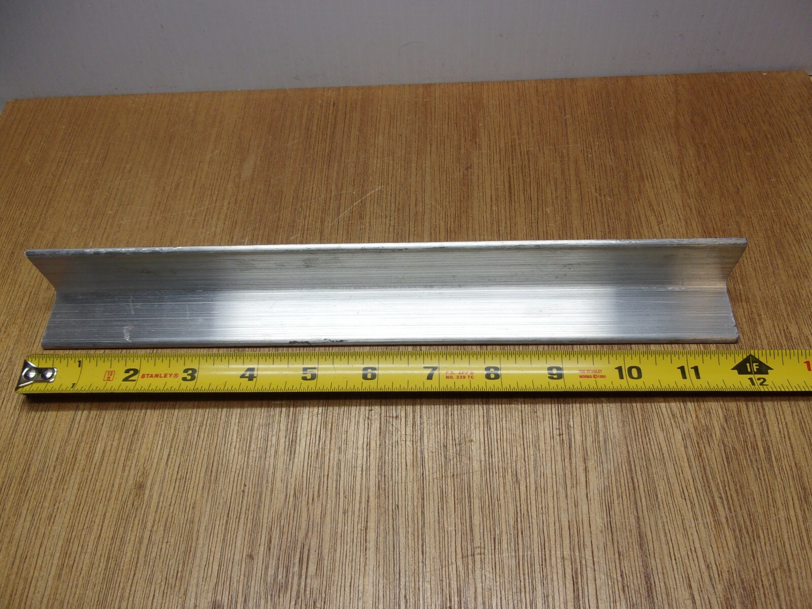 1-1/4″ Leg X 1/8″ X 12″ 6061 Aluminum Angle Stock