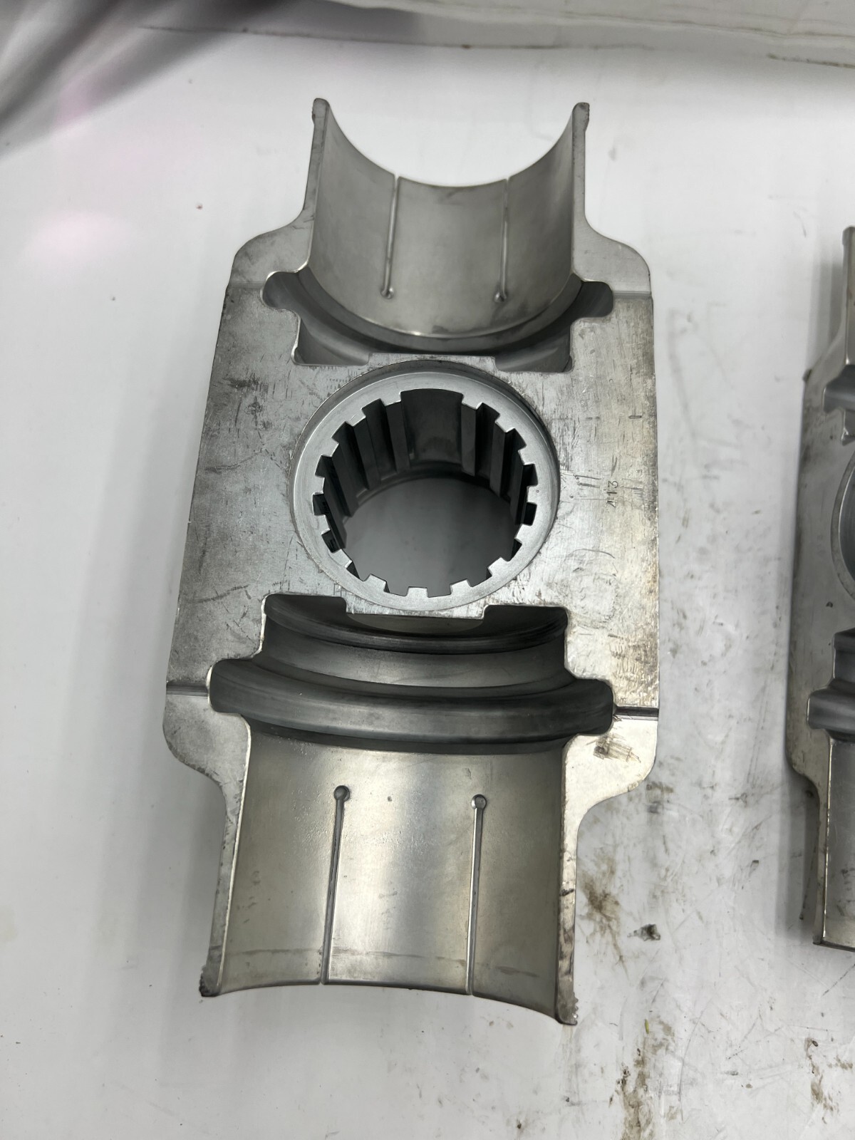 Aluminium Gravity Die Casting Coupling, Heavy Duty Steel MC-45-318 AS-4717