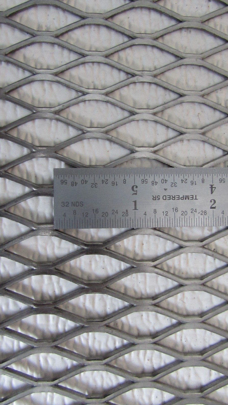 1/2″-#16. 304 STAINLESS STEEL FLATTENED EXPANDED METAL–6-1/2″ x 12″