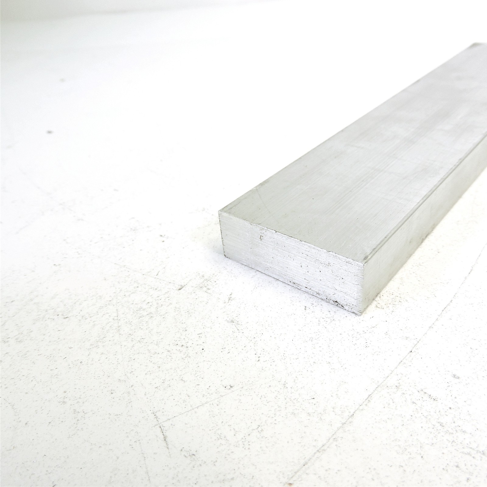 .625″ x 2″ Aluminum 6061 FLAT BAR 8.25″ Long new mill stock QTY 7 sku M610