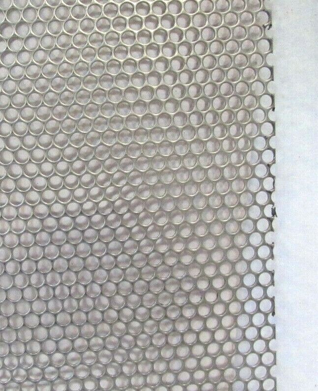 ==-5/32″ ROUND HOLES–18 GAUGE 304 STAINLESS PERFORATED SHEET–12″ x 14″==