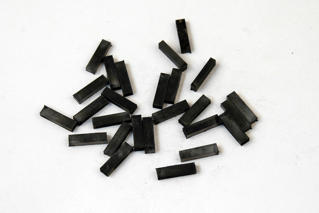 .110 X .178 X .680 SOLID CARBIDE BLANKS GRADE C2(LOT OF 25PC) (E-1-8-3-6-R)
