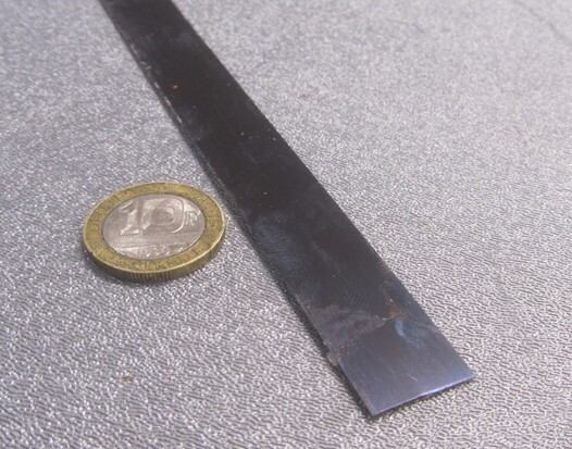 1095 Hard Blue Tempered Spring Steel Shim .016″ Thick x .625″ Wide x 300″ Long