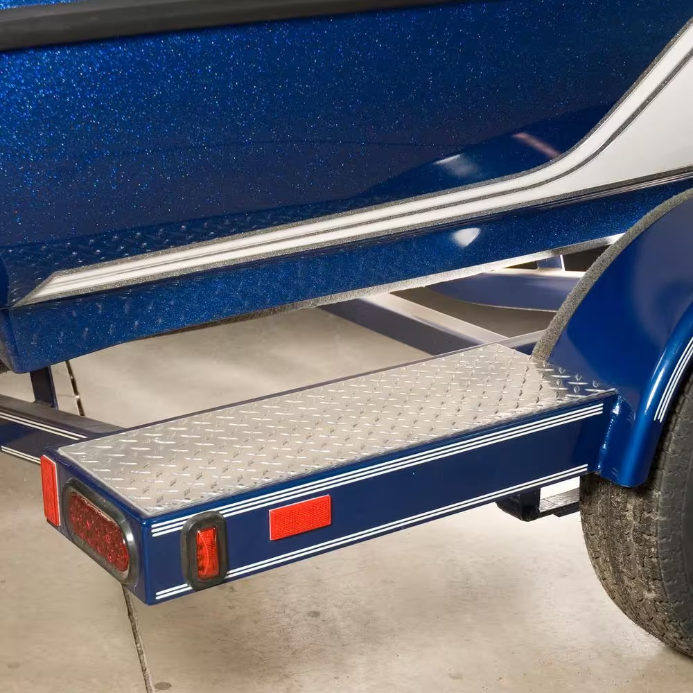 Heavy Weight 36 In. X 36 In. X 0.063 In. Diamond Tread Silver Aluminum Sheet Met