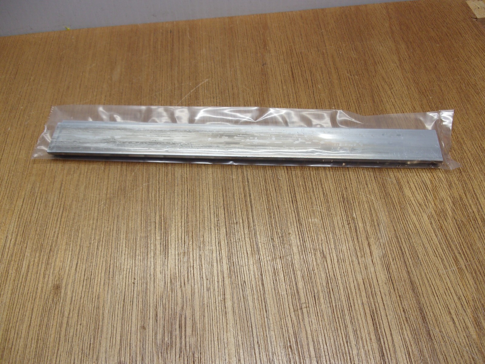 (Qty.3) 1/8″ X 1″ X 10″ Long 6063 T52 Aluminum Flat Bar Stock