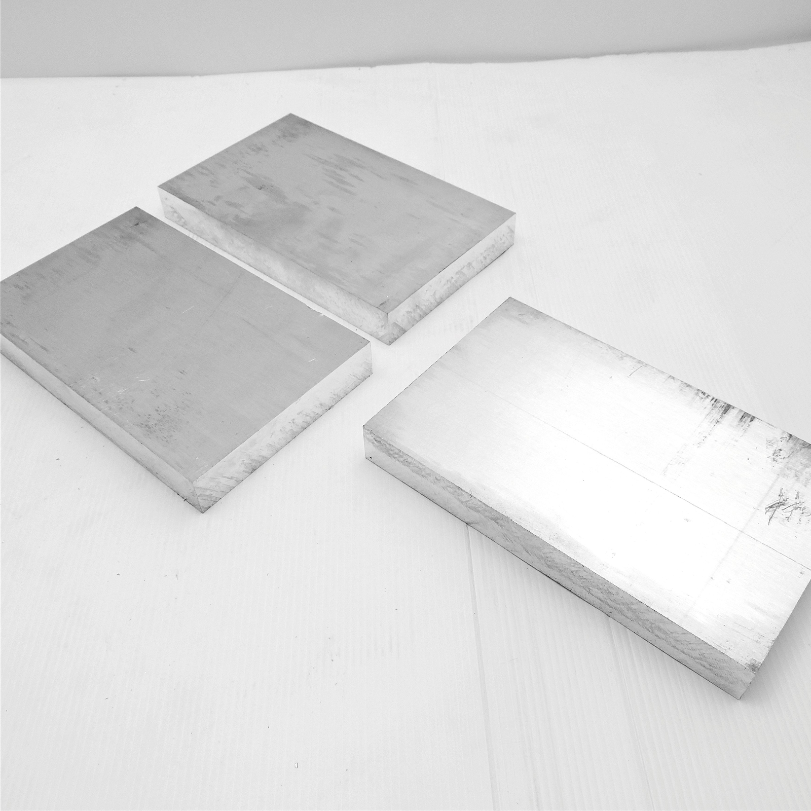 1.25″ thick 1 1/4 Aluminum 6061 PLATE 4″ x 7.375″ Long QTY 3 sku 240870