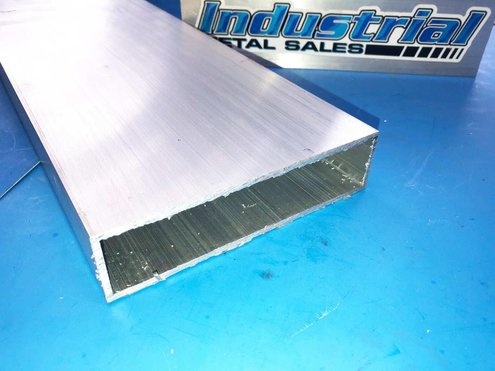 6063 T52 Aluminum Rectangle Tube 1-1/2″ x 6″ x 60″-Long x 1/8″ Wall– NEW !