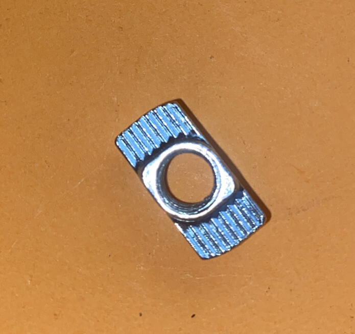 *NEW* 3931-80/20-M6-1.0-DROP IN T NUT*