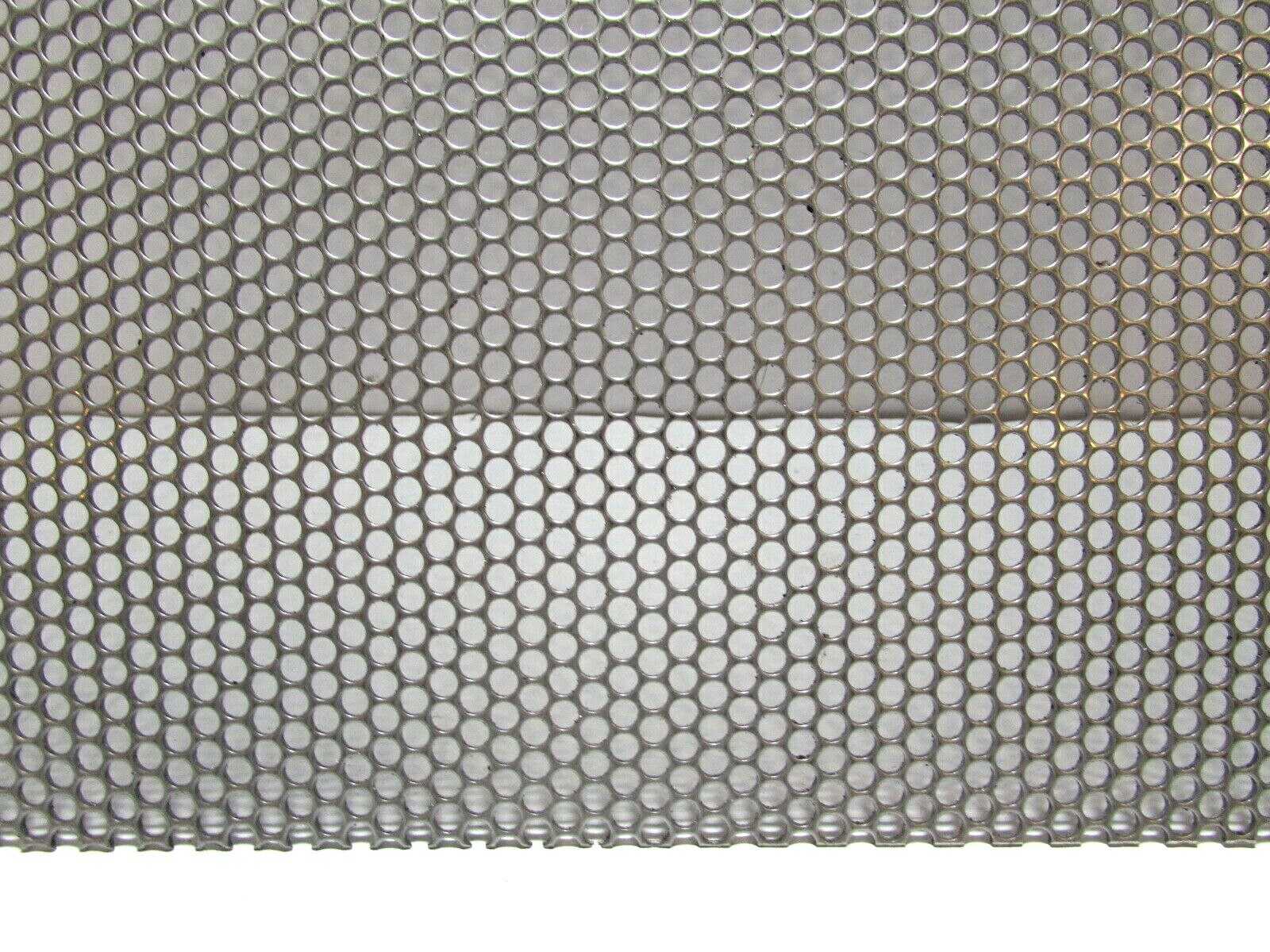 5/32″ ROUND HOLE 18 GA. STAINLESS PERFORATED SHEET—- 11″ X 24″
