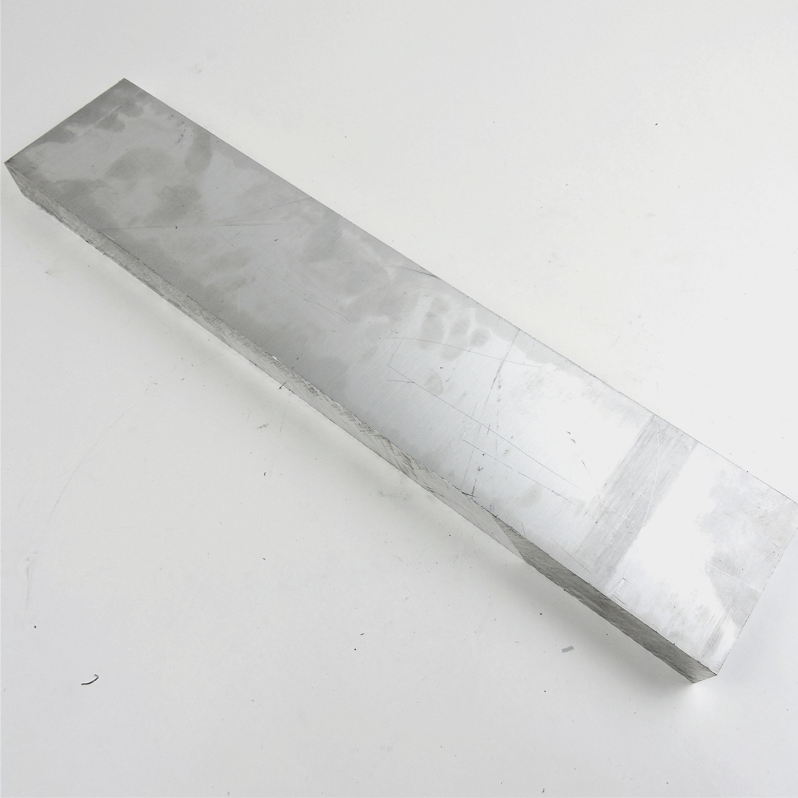 1.25″ thick 1 1/4 Aluminum 6061 PLATE 5.125″ x 28.5″ Long sku 335485