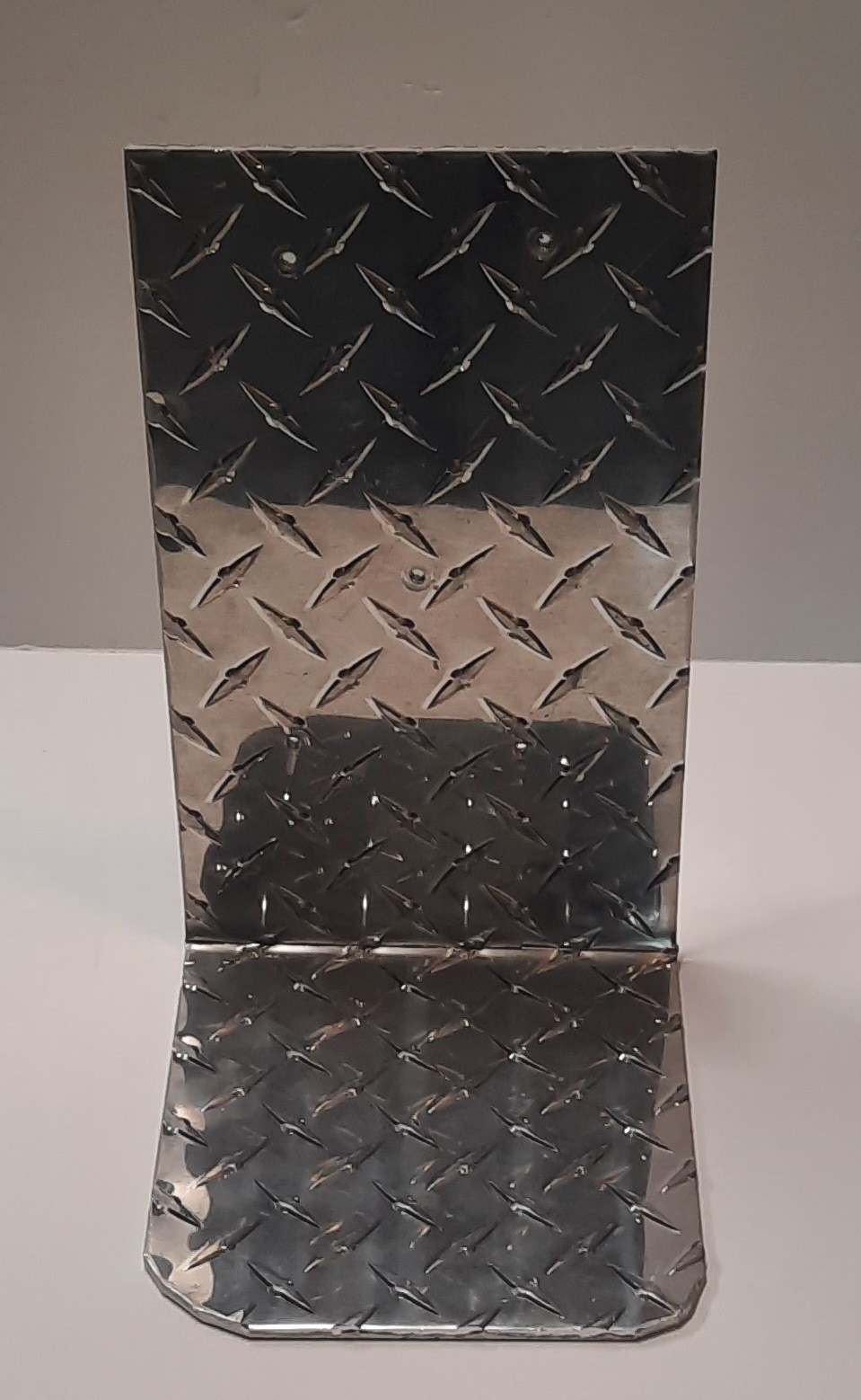 Aluminum 1/4″ Thick Diamond Plate Sheet Metal Bracket, Pre-Owned