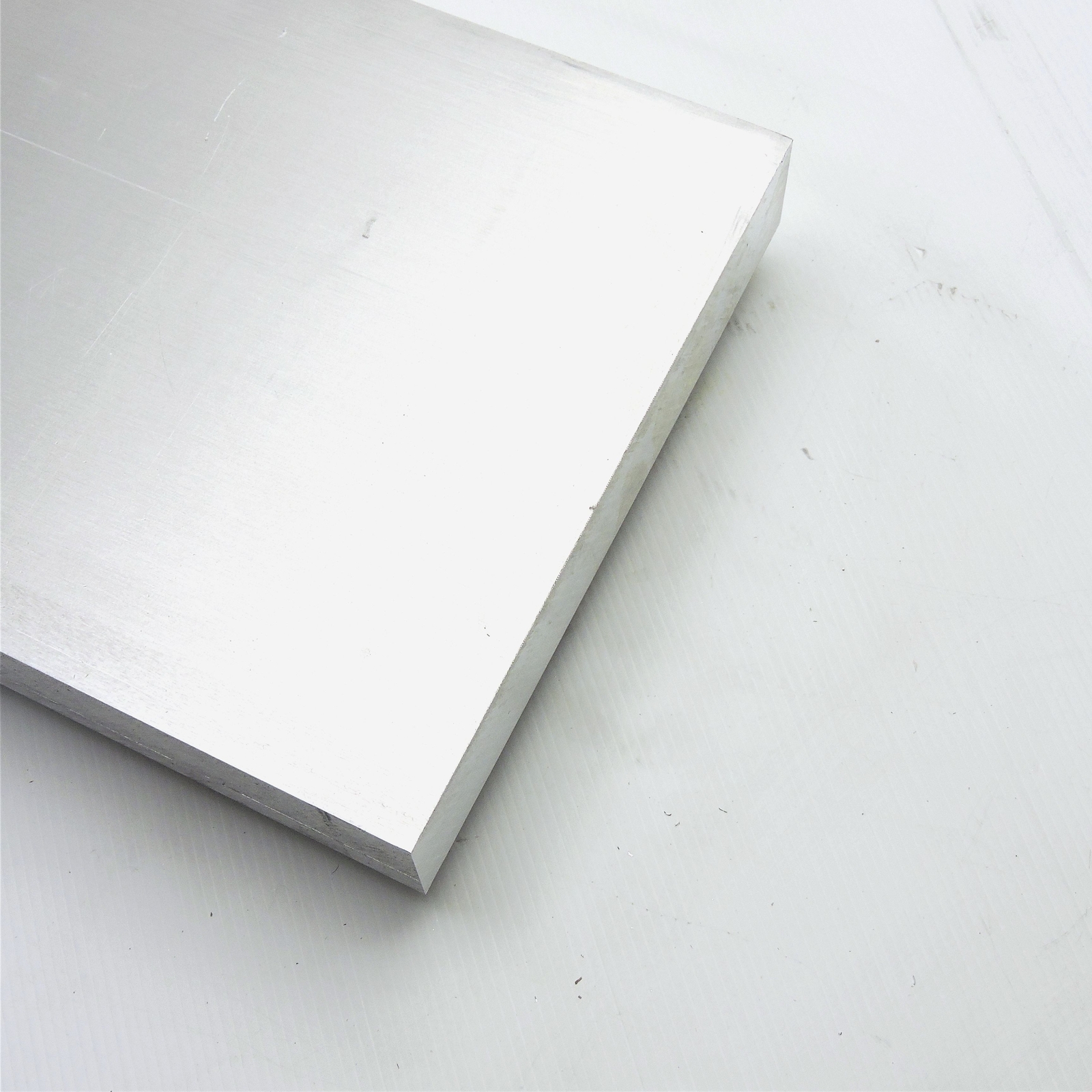 1.375″ thick 1 3/8 Aluminum 6061 PLATE 9.125″ x 19.5″ Long sku 186461