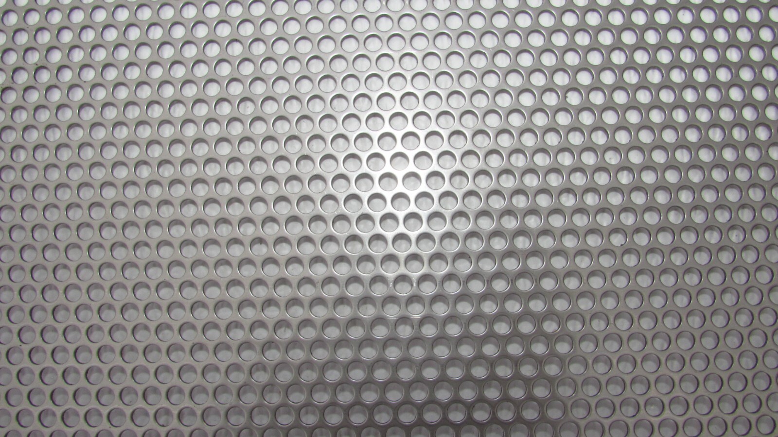 ==3/16″ HOLES–18 GAUGE-304 STAINLESS STEEL PERFORATED SHEET 11-1/2″ x 18″==