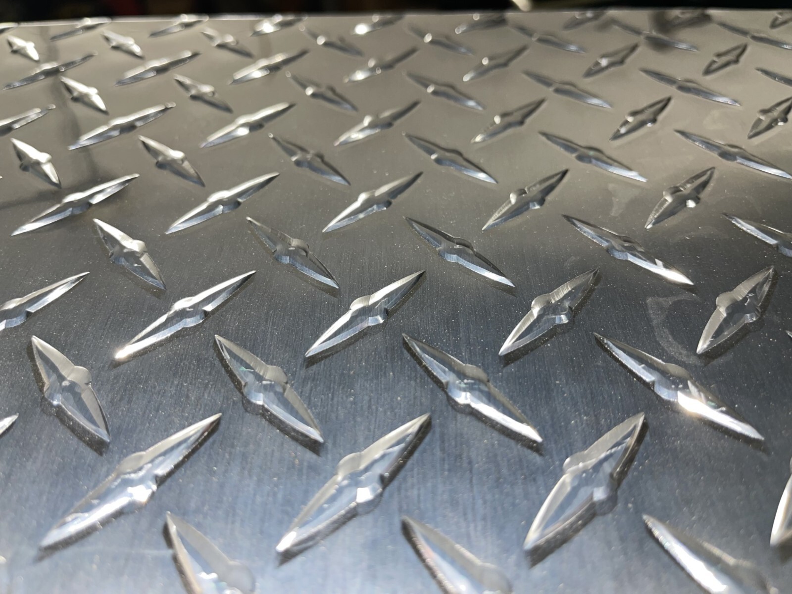 3003 H22 Bright Tread Plate .063″ x 12″ x 12″-Long — 3003 H22 Tread Plate
