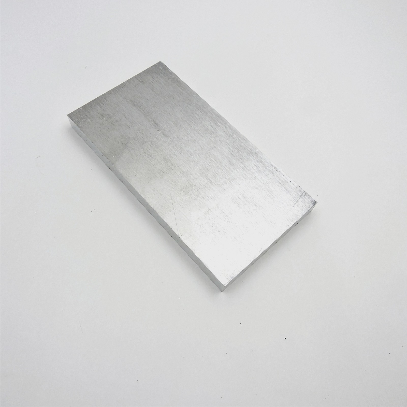 .75″ thick 3/4 Aluminum 6061 PLATE 7.875″ x 16.5″ Long sku 137167