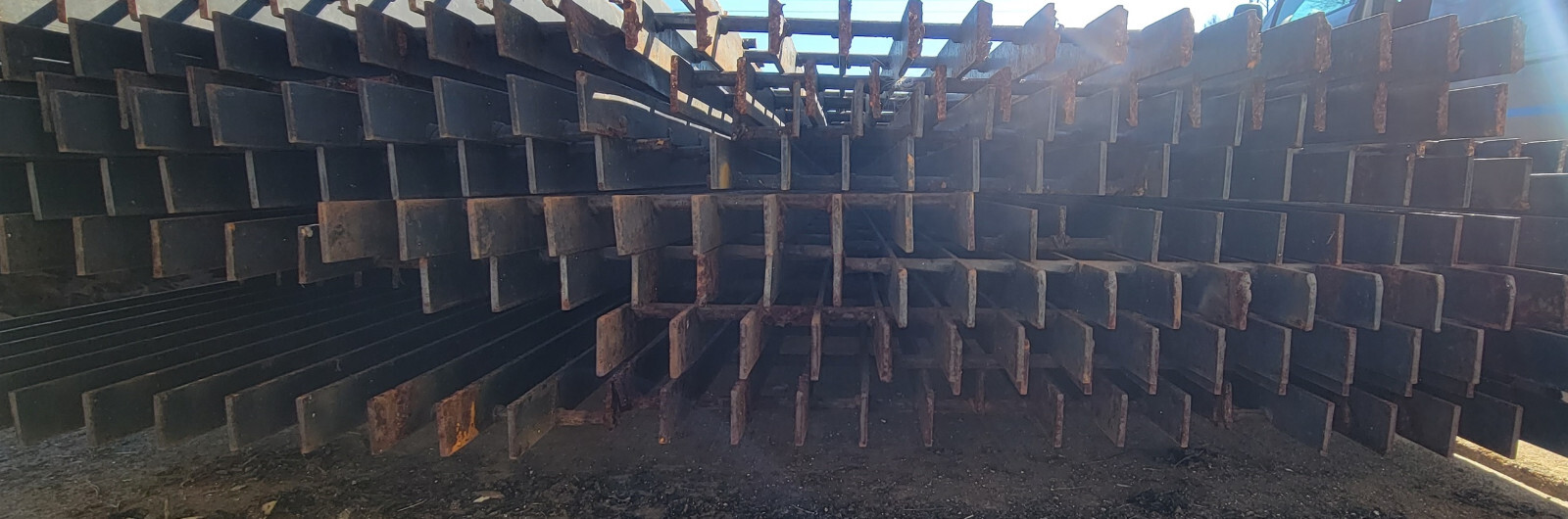 Huge Lot – Dozens of 1″ Thick Steel Bar Gratings + I-Beam 36″ Width 144″ Long