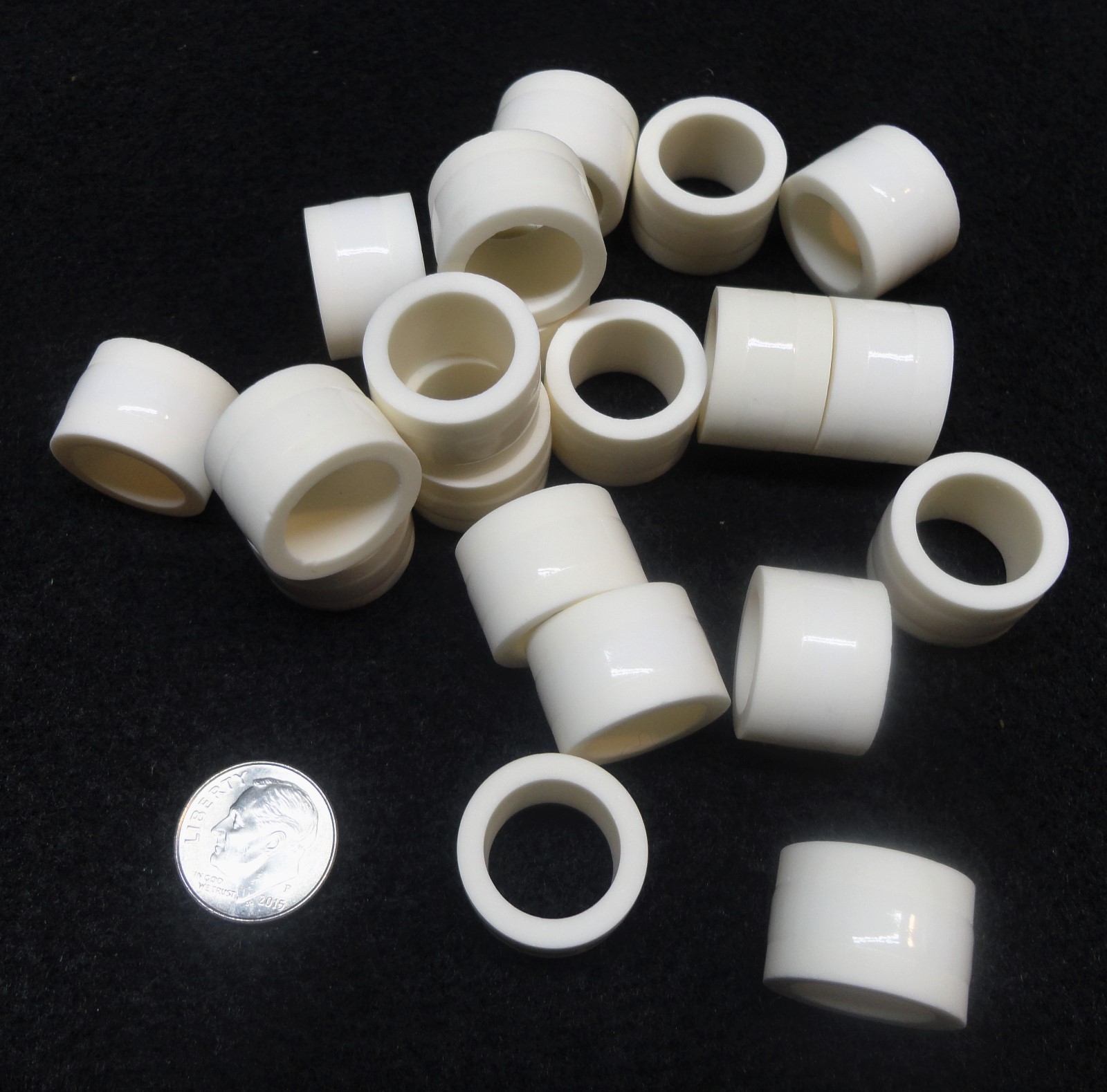 LOT OF FOUR 0.520” x 0.750” OD GLAZED ALUMINA CERAMIC INSULATOR No.: 283