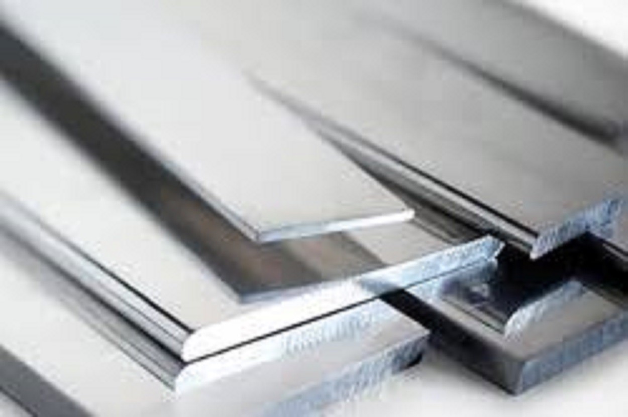 Alloy 304 Stainless Steel Flat Bar – 1/8″ x 2 1/2″ x 48″