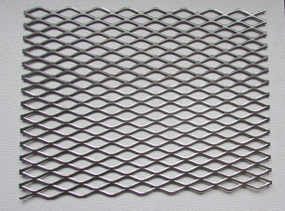 3/4#9 304 STAINLESS STEEL FLATTENED EXPANDED METAL–12″ X 18″