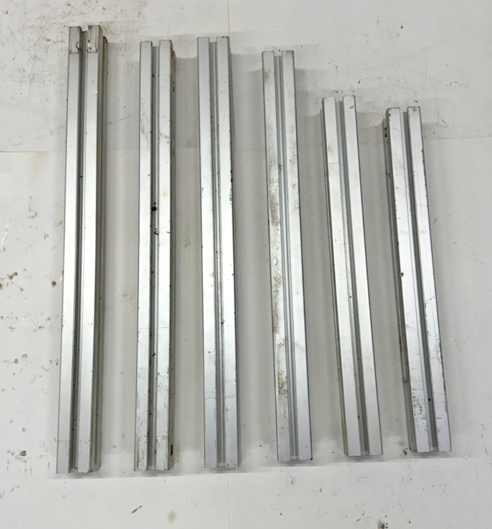 80/20 45MM ASST LENGTHS, 45-4545, (LOT OF 6), 18-1/4″ TO 24-1/8″, 4 OPEN SLOTS