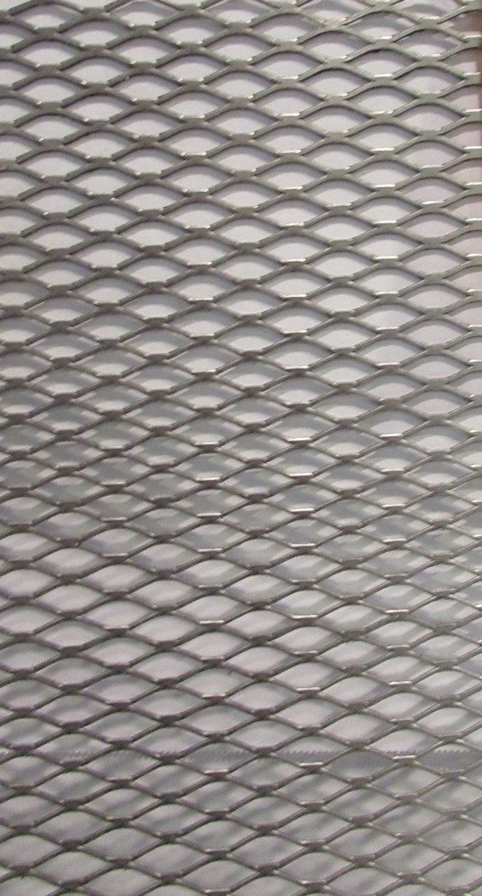 1/2″–#16– 304 STAINLESS STEEL FLATTENED EXPANDED METAL 11″ X 12″