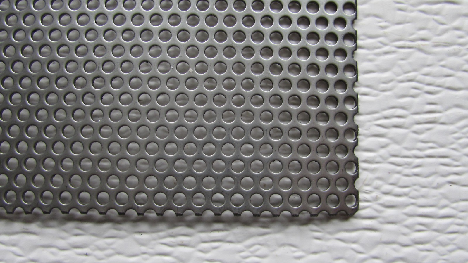 1/8″ ROUND HOLES 18 GA. 304 STAINLESS STEEL PERFORATED SHEET— 4-1/2″ X 7″