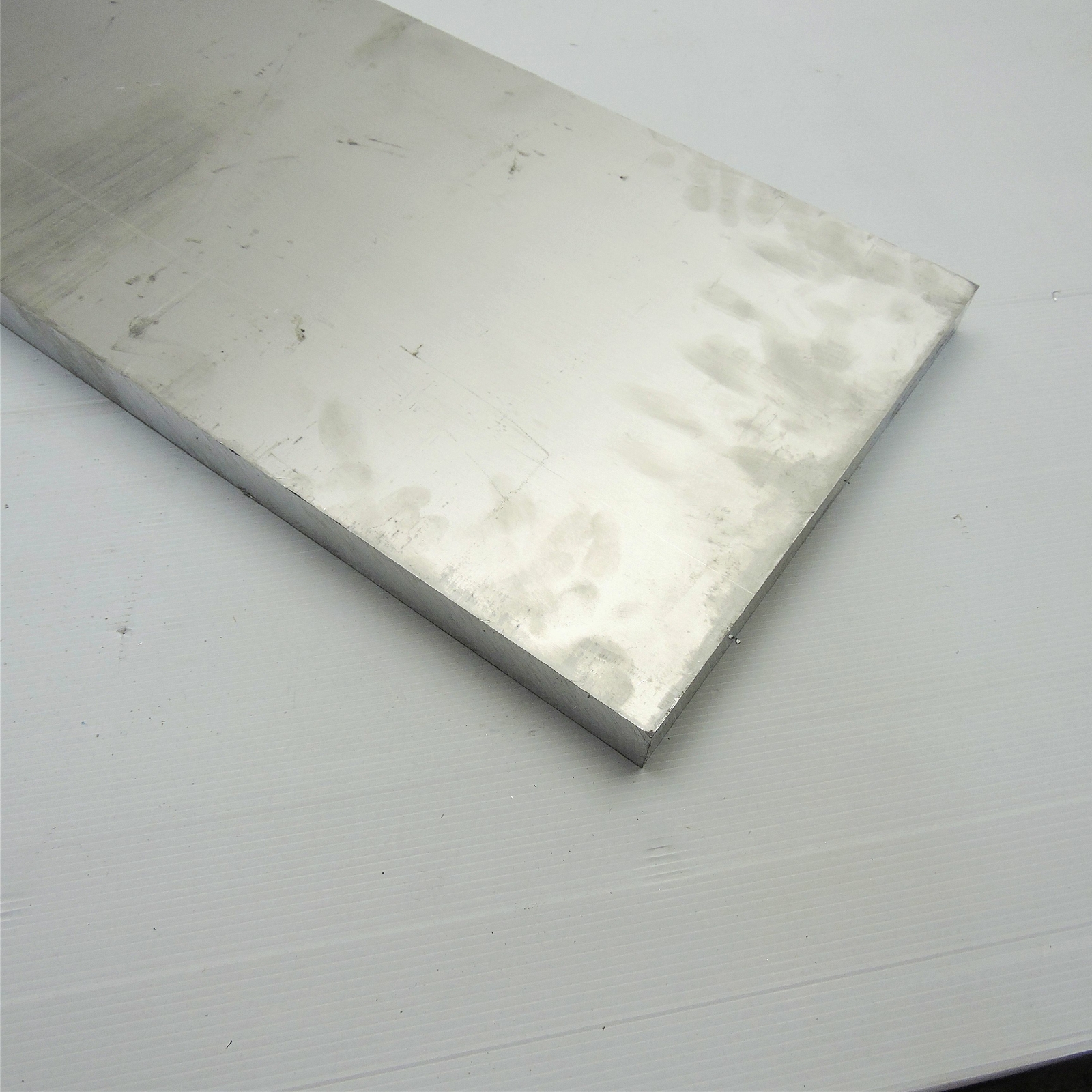 1.125″ thick 1 1/8 Aluminum 6061 PLATE 10.5″ x 14.75″ Long sku 180462