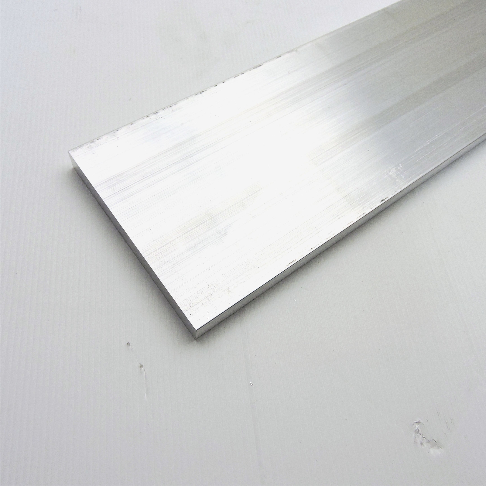.625″ x 5″ Aluminum 6061 FLAT BAR 20.5″ Long new mill stock sku L635
