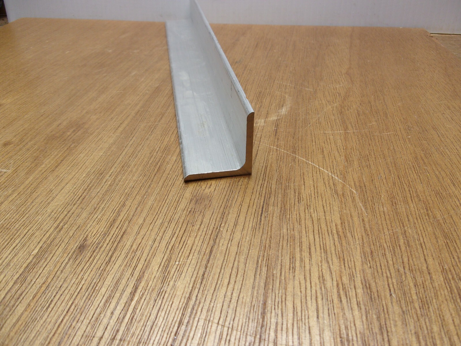 1-1/4″ Leg X 1/8″ X 12″ 6061 Aluminum Angle Stock