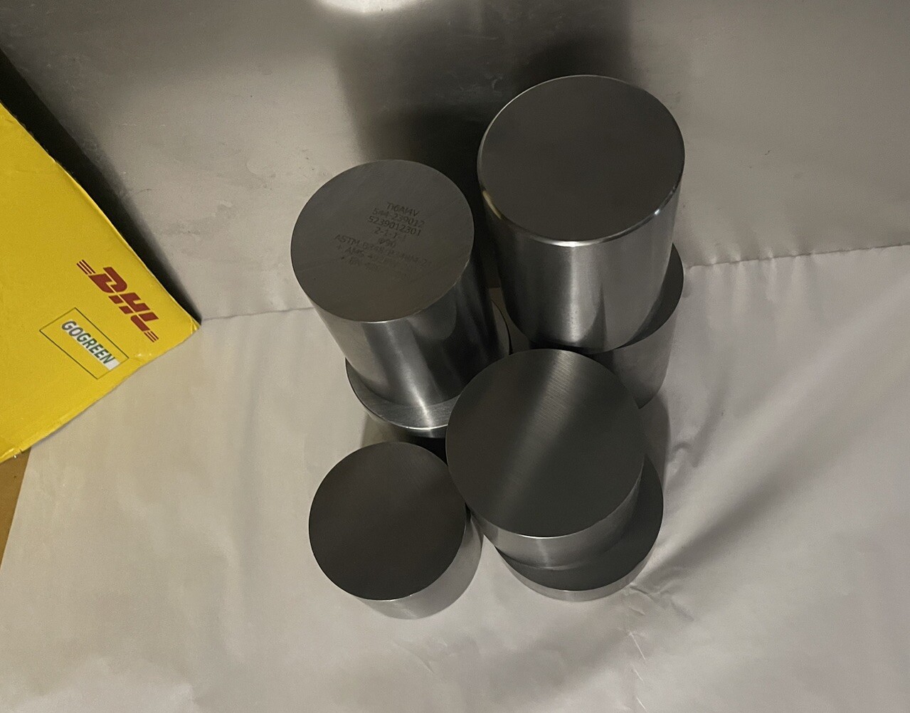 Titanium Ti6Al4V GRADE5 Ø90x102mm Round Material Round Bar Rod Solid Material