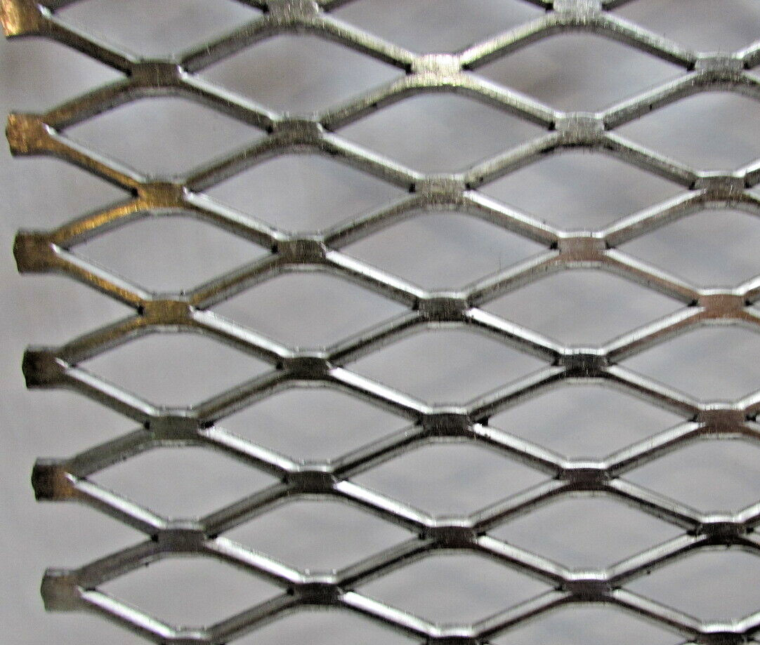 3/4#9 304 STAINLESS STEEL FLATTENED EXPANDED METAL–12″ X 18″