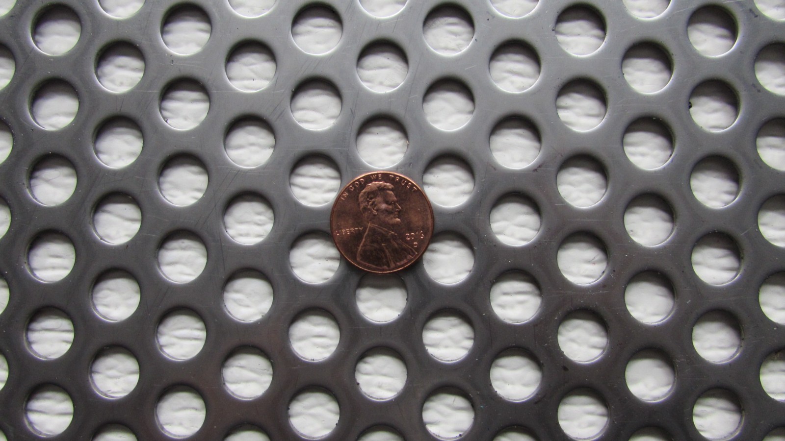 3/8″ HOLE 16 GAUGE 304 STAINLESS STEEL PERFORATED SHEET–12″ x 12″