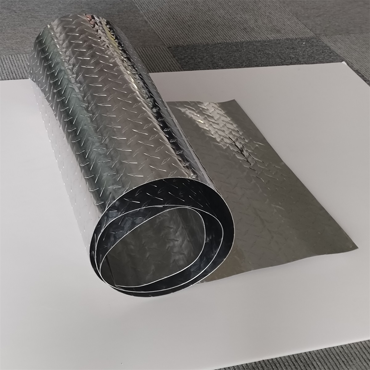 Aluminum Diamond Plate .04″ (1/25″)Thick Sheet Trailer, RV, Garages 48″ x 96″