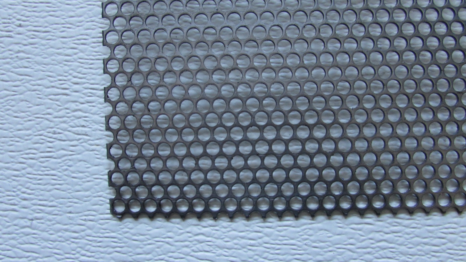 1/4″ HOLES 20 GAUGE 304 STAINLESS STEEL PERFORATED SHEET– 6″ X 6″