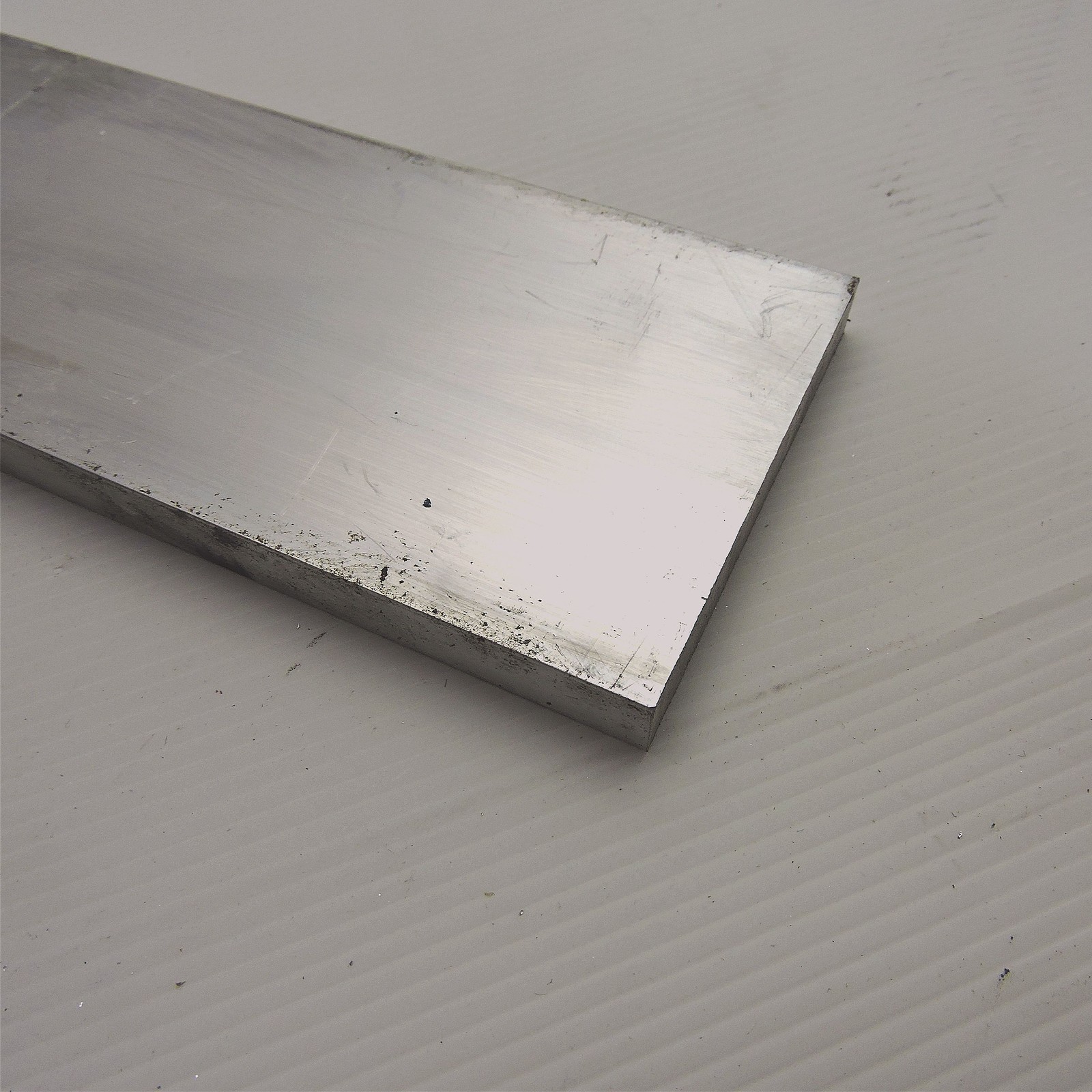 .5″ x 5.5″ Aluminum 6061 FLAT BAR 24.125″ Long new mill stock sku 125891